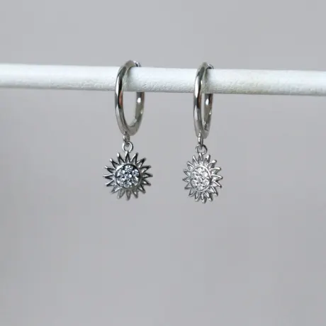 Horace Jewelry - Hoop earrings with a sunflower and zirconia charm Toura