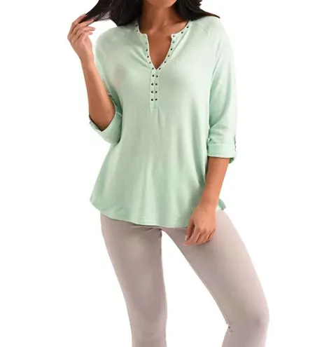 french kyss - Emma Grommet V-Neck Kashmira Top