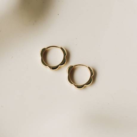 Horace Jewelry - Hoop earrings with scalloped effect Colio