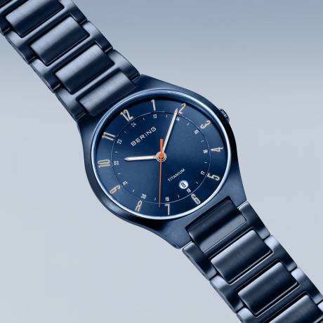 BERING - Montre en titane pour homme de 39 mm en bleu/bleu