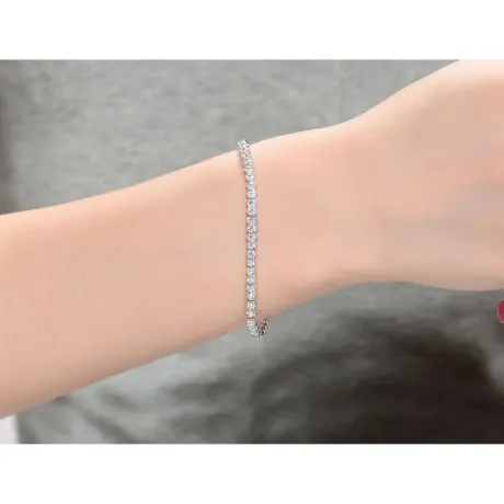 Genevive Sterling Silver White Gold Plated with Clear Round Cubic Zirconia Tennis Bracelet