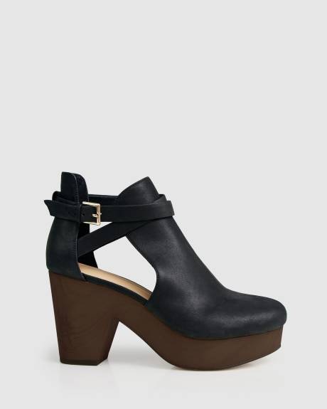 Belle & Bloom Fearless Clog Ankle Boot