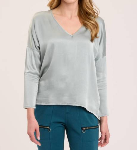 XCVI - Bauer V Neck Top