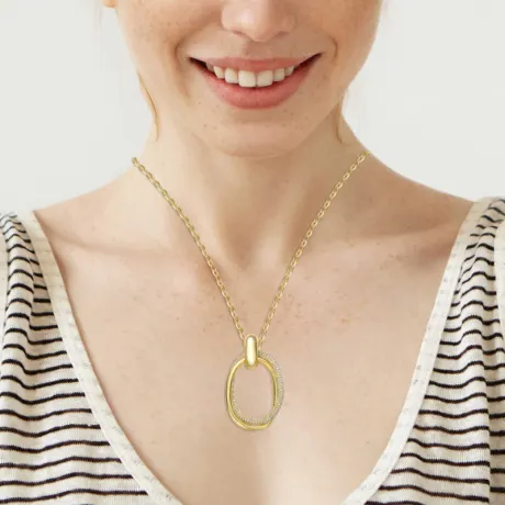 Rachel Glauber Collier avec pendentif cercle d'éternité ovale double entrelacé plaqué or 14 carats avec oxyde de zirconium