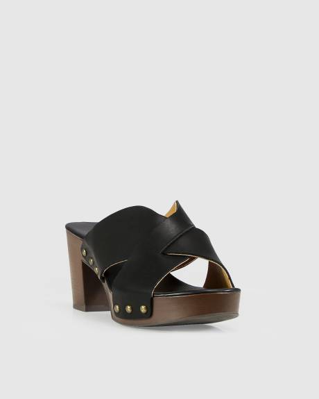 Belle & Bloom Midtown Clog Mule