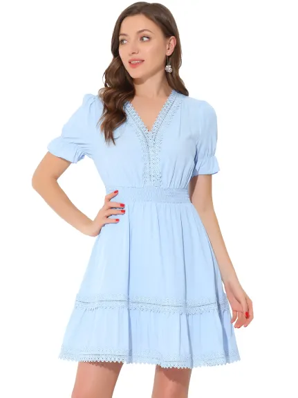 Allegra K- Mini robe bohème à col en V et taille élastique smockée à manches courtes