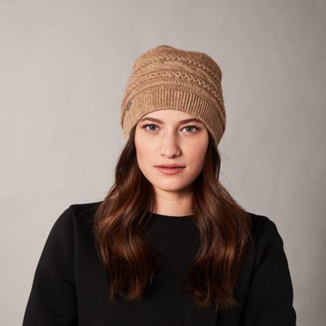 BELLIA-BEANIE W CHAIN PATTERN