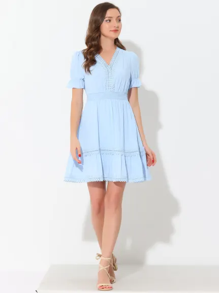 Allegra K- Mini robe bohème à col en V et taille élastique smockée à manches courtes