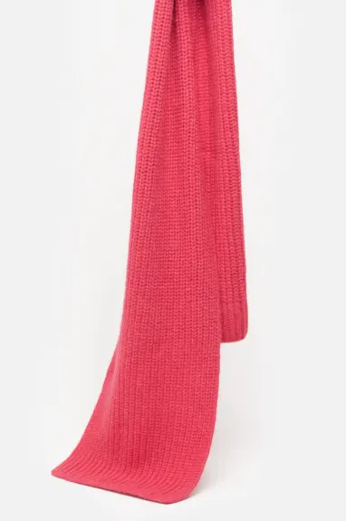 CLOSED - Women's Knitted Scarf