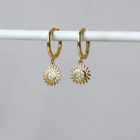 Horace Jewelry - Hoop earrings with a sunflower and zirconia charm Touro