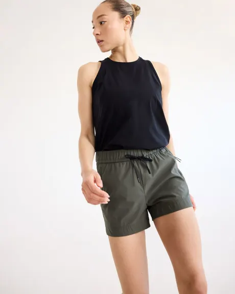 Stretch Pull-On Shorts with Zipped Pockets - Hyba