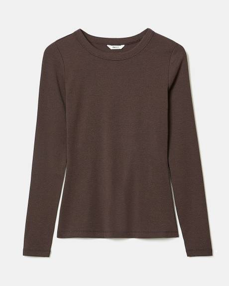 Solid Long-Sleeve Crew-Neck Fitted Tee