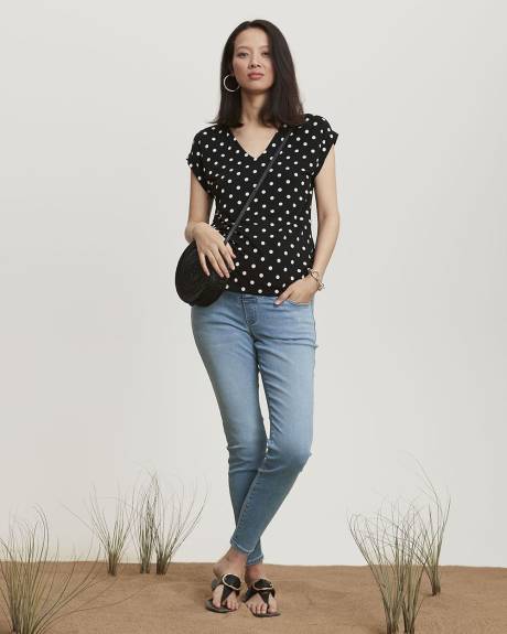 V-Neck Extended Shoulder Nursing T-Shirt - Thyme Maternity