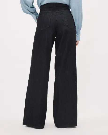 Long High-Waisted Wide-Leg Jeans