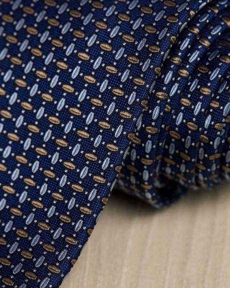 Regular Tie with Micro Geometric Pattern