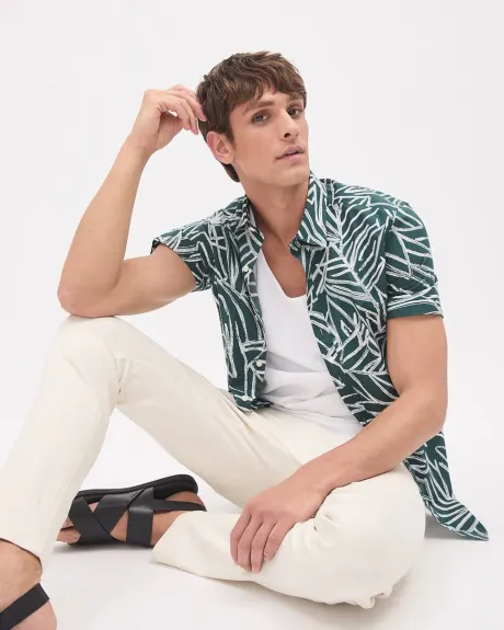 Slim-Fit Short-Sleeve Shirt with Foliage Pattern