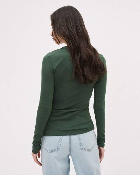 Solid Long-Sleeve Crew-Neck Fitted Tee