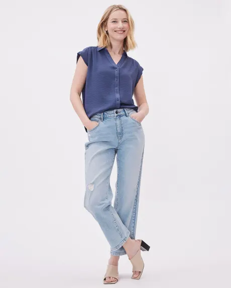 Extended-Sleeve Buttoned-Down Fluid Blouse with Shirt Collar