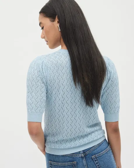 Short-Puffy-Sleeve Classic Sweater with Crew Neckline