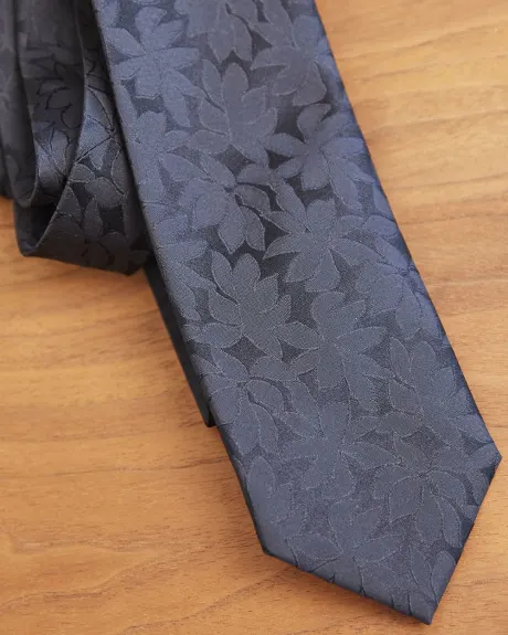 Celebration Regular Tie with Floral Pattern