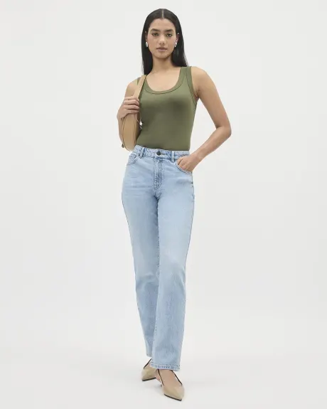 Camisole à Encolure Dégagée et Bretelles Larges