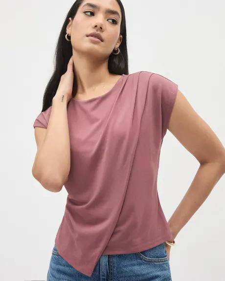 Extended-Sleeve Tee with Asymmetrical Hem