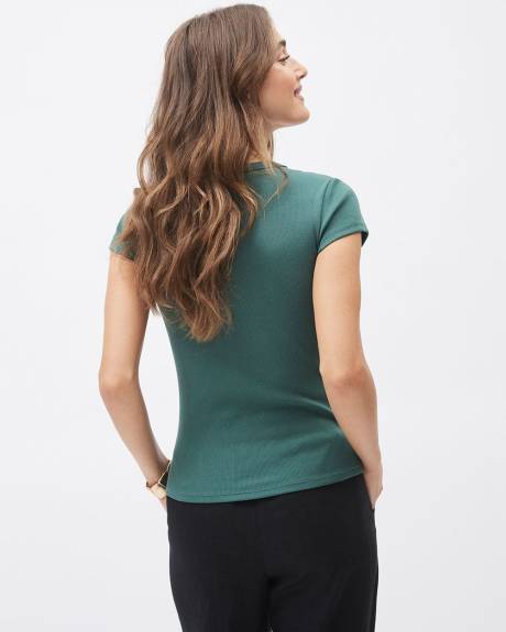 Short-Sleeve Ribbed Bodycon T-Shirt with Crew Neckline