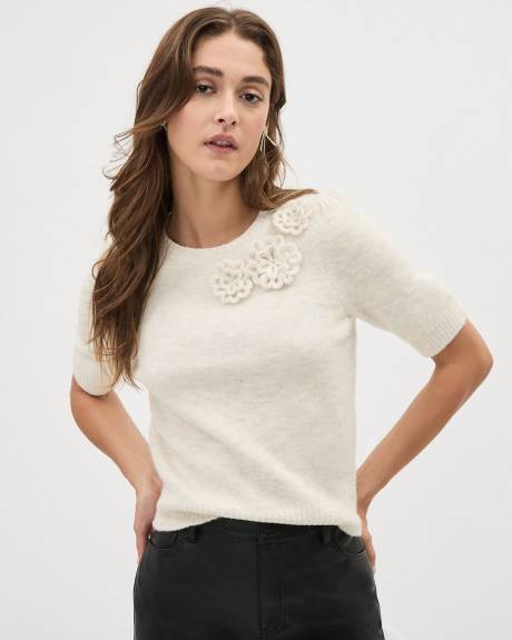 Elbow-Sleeve Crew-Neck Pullover with Flowers