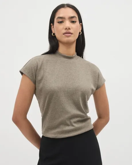 Extended-Sleeve Mock-Neck Ribbed Tee