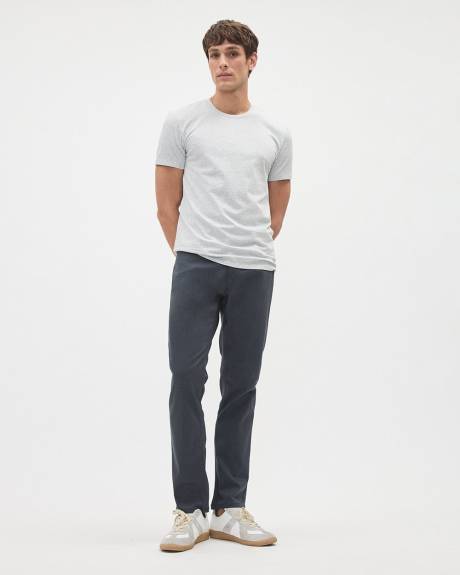 Slim-Leg Super Stretch Pant