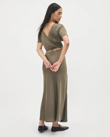 Satin Short-Sleeve Fitted Midi Dress