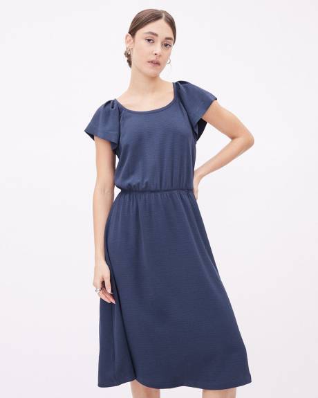 Robe Midi Cintrée et Évasée à Manches Courtes et Col Rond