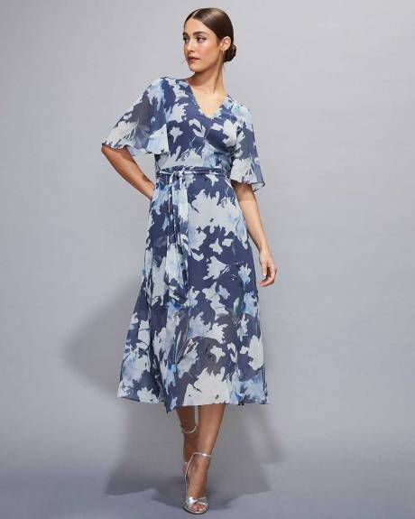 Robe Cocktail Midi Cintrée et Évasée à Manches Courtes à Volants