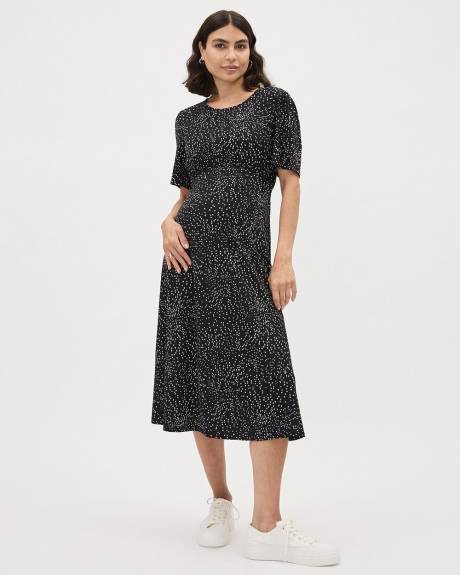 Short-Sleeve Crew-Neck Midi Dress - Thyme Maternity