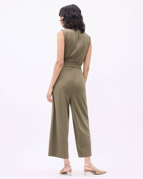 Sleeveless Wide-Leg Jumpsuit with V Neckline